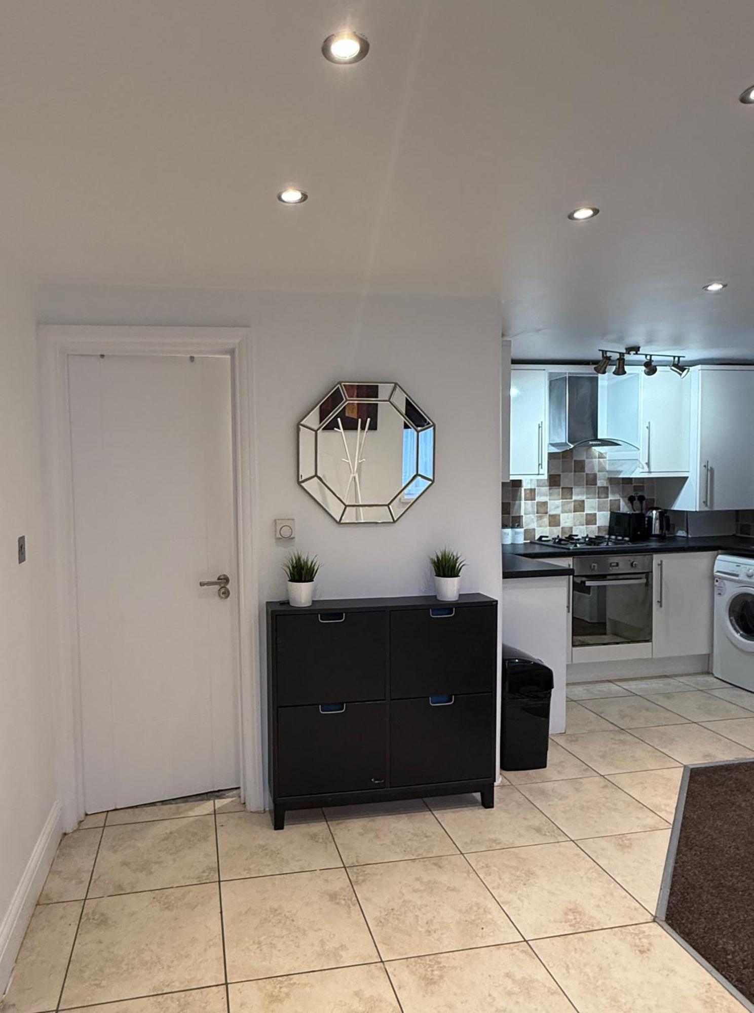 Cosy Guest Suite, West London Hounslow Exterior photo
