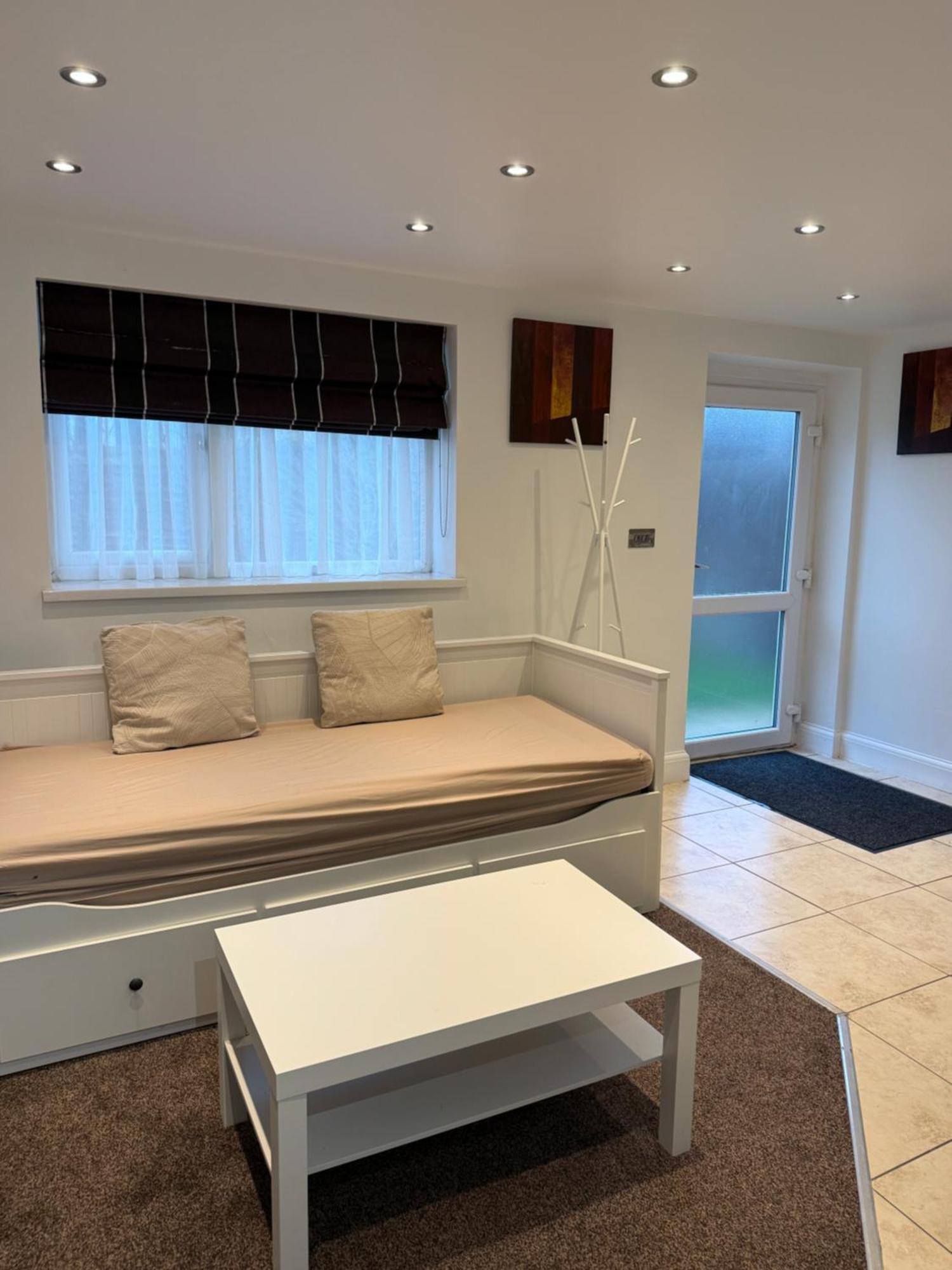 Cosy Guest Suite, West London Hounslow Exterior photo